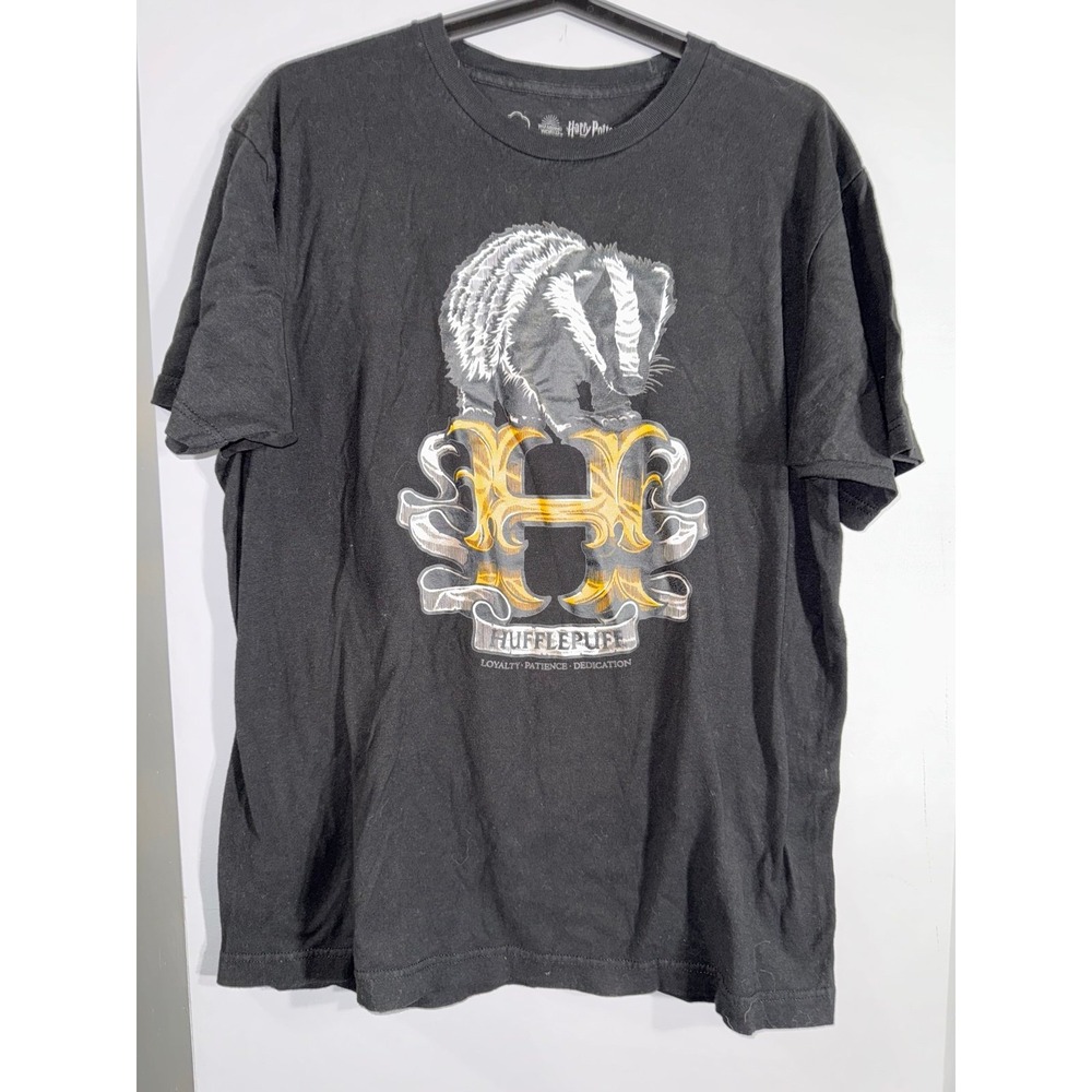Harry Potter Hufflepuff Badger Hogwarts‎ School Crest Graphic Black TShirt large